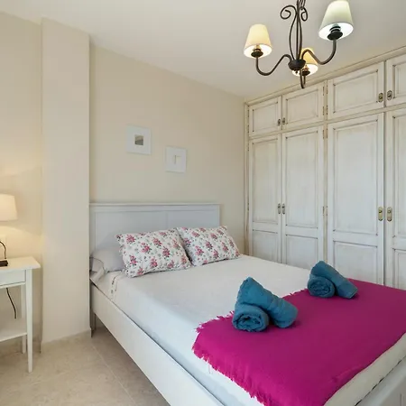 Tus Vacaciones En Callao Apartman *